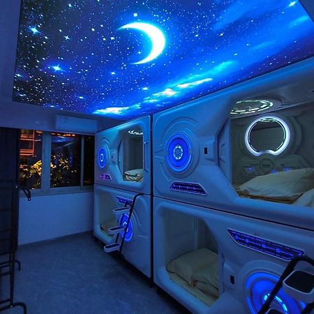 Air Hostel Capsules Airport Gavà Exteriér fotografie