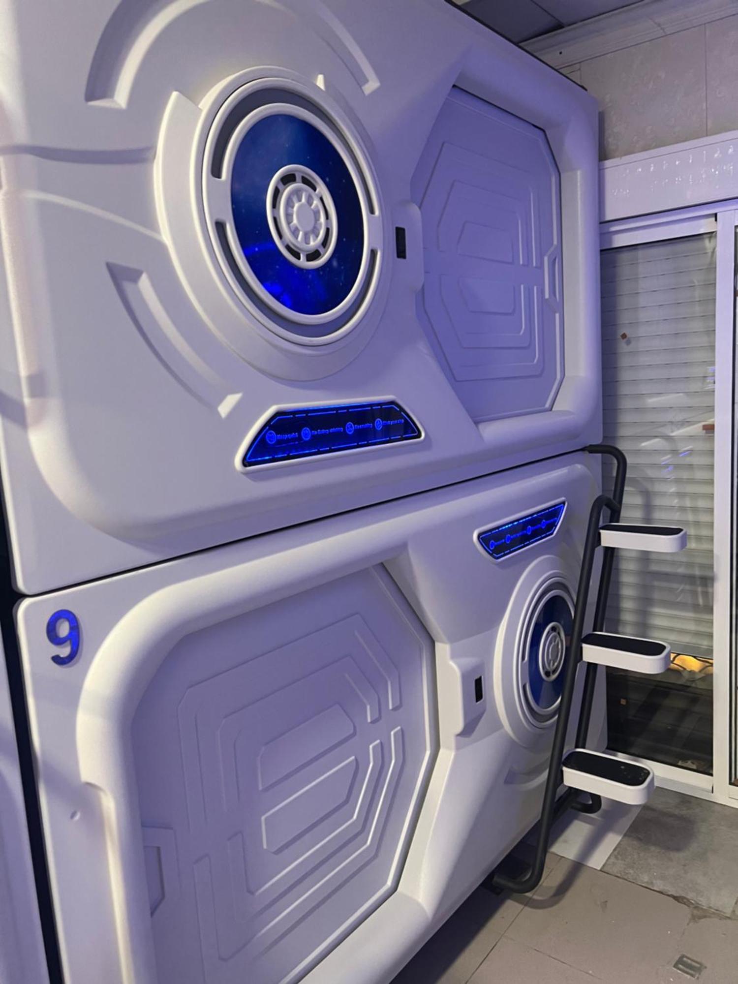 Air Hostel Capsules Airport Gavà Exteriér fotografie